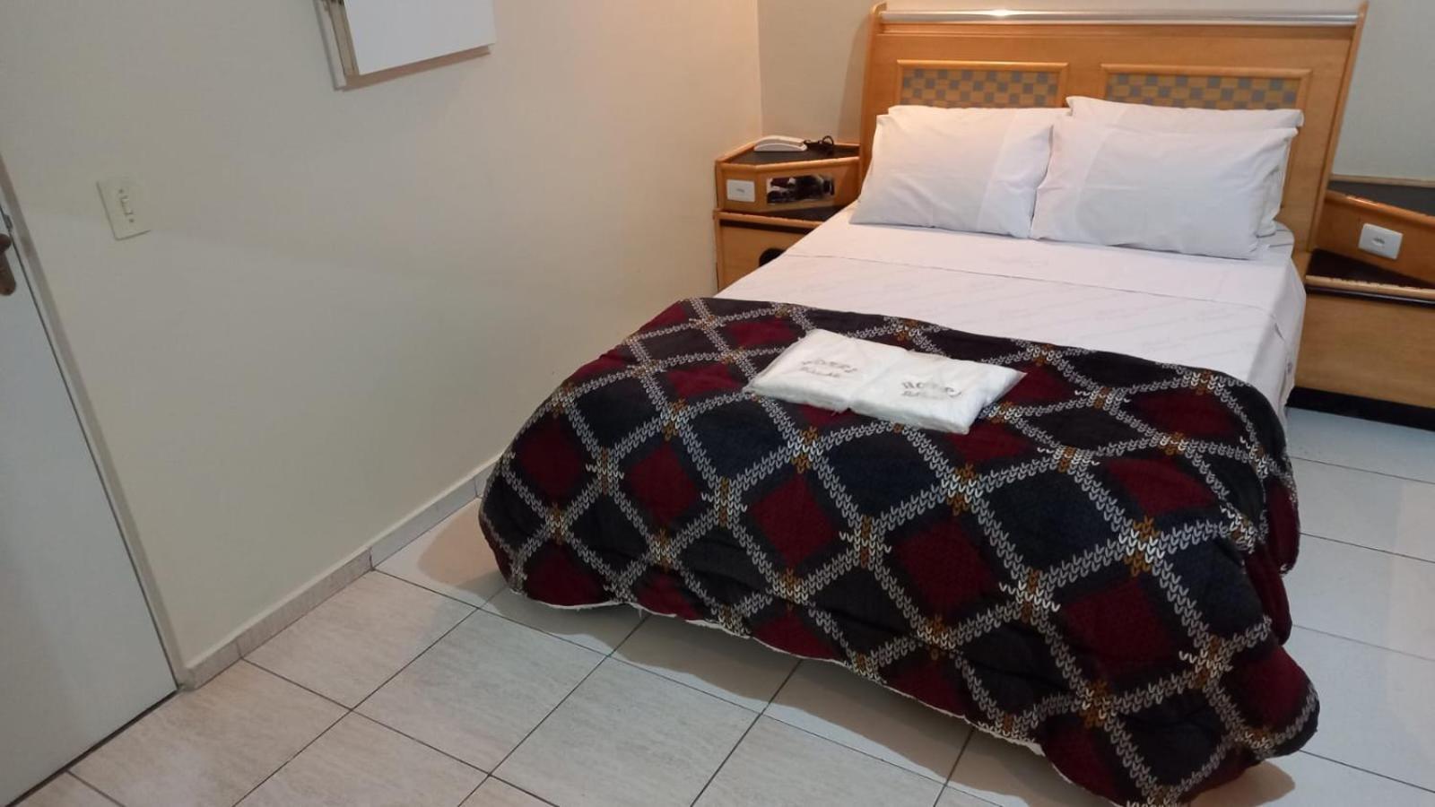 Moderno Hotel 3*
